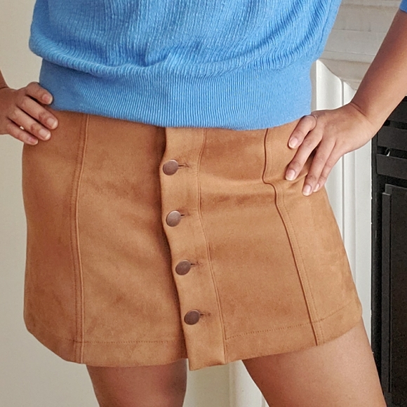 FOREVER 21 Faux Suede Mini Skirt Size 27 - Picture 1 of 6